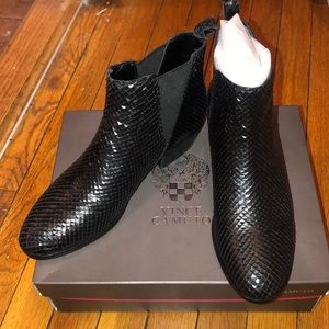 Vince Camuto Porta slip-on bootie, Black, snake